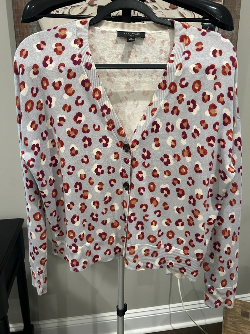 Ann Taylor White Leopard Print Cardigan with Red & Rust Spots Size Medium Petite
